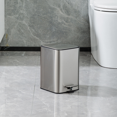 kaufen Rollende Abdeckung Typ Edelstahl Weich geschlossenes Pedal Müllcontainer für Badezimmer Rechteck Verteidiger Serie Müllcontainer in Silber Online-Herstellung