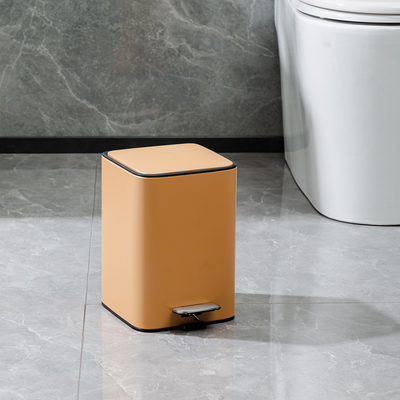 kaufen Rechteckige Edelstahl-Soft Close Defender-Serie Müllcontainer Mülltonne 3/5L Kapazität Pedalbetriebene Rutschsicherung Online-Herstellung